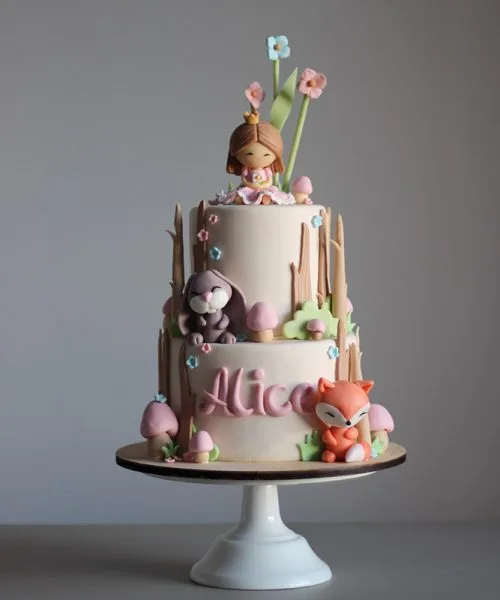 Торт для девочек “Алиса в стране чудес”