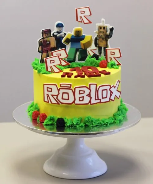 Торт Роблокс 153