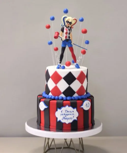 Торт Харли Квинн 1880