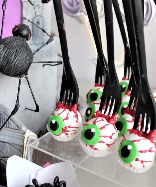 Кейкпопс Венсдей 2802