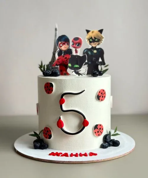 Торт Леди Баг 3885