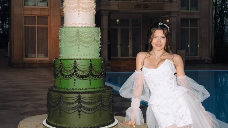 Невесты все чаще выбирают торты “Ламбет”